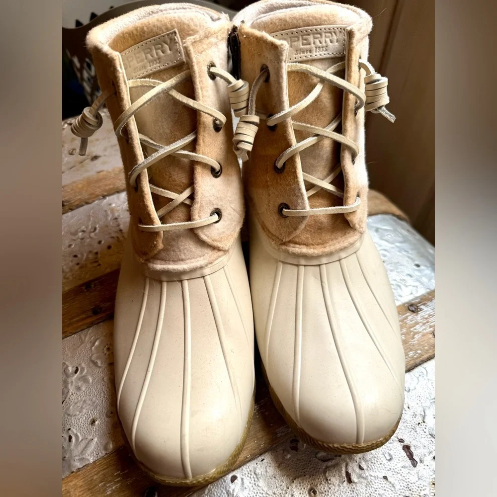 Sperry Saltwater Buffalo Check Duck Boots Women’s Size 10 - Picture 5 of 7